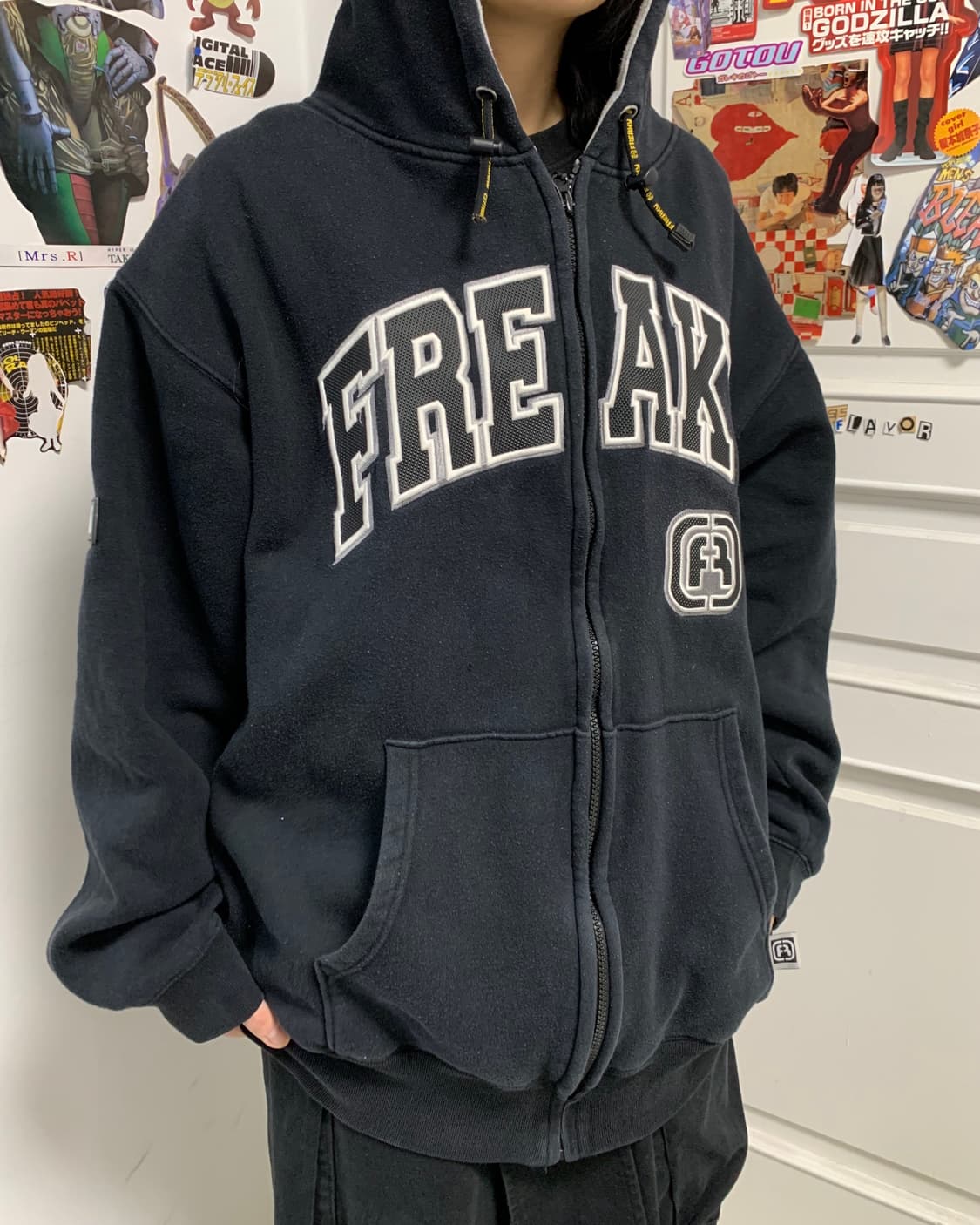 Freaky Massvie 올드스쿨 아치로고 후드집업 상품이미지4