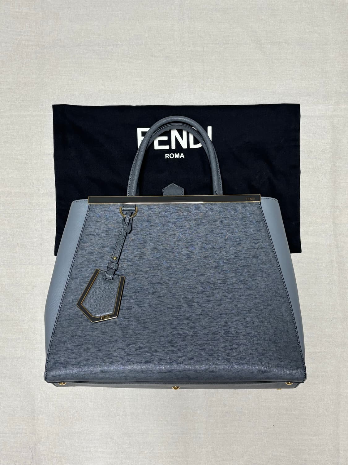 펜디 투 쥬르 백 라지 그레이 상품이미지2