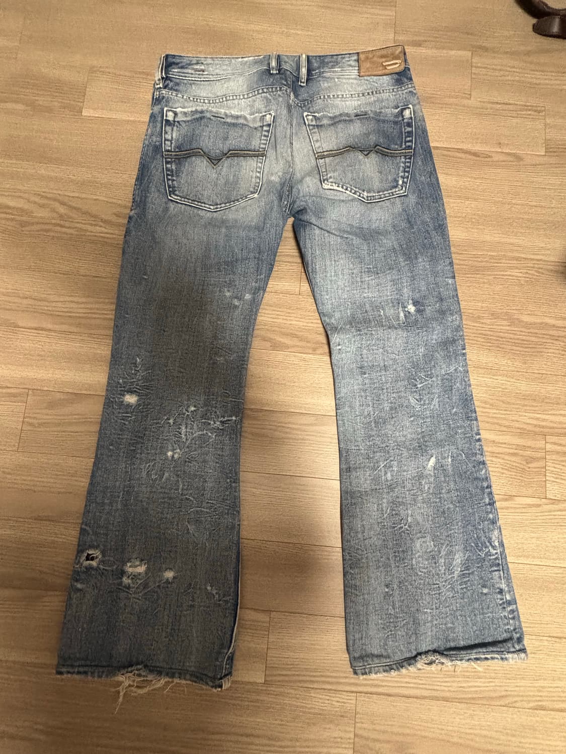 [31] 디젤 ZATHAN 부츠컷 데님 팬츠 상품이미지2