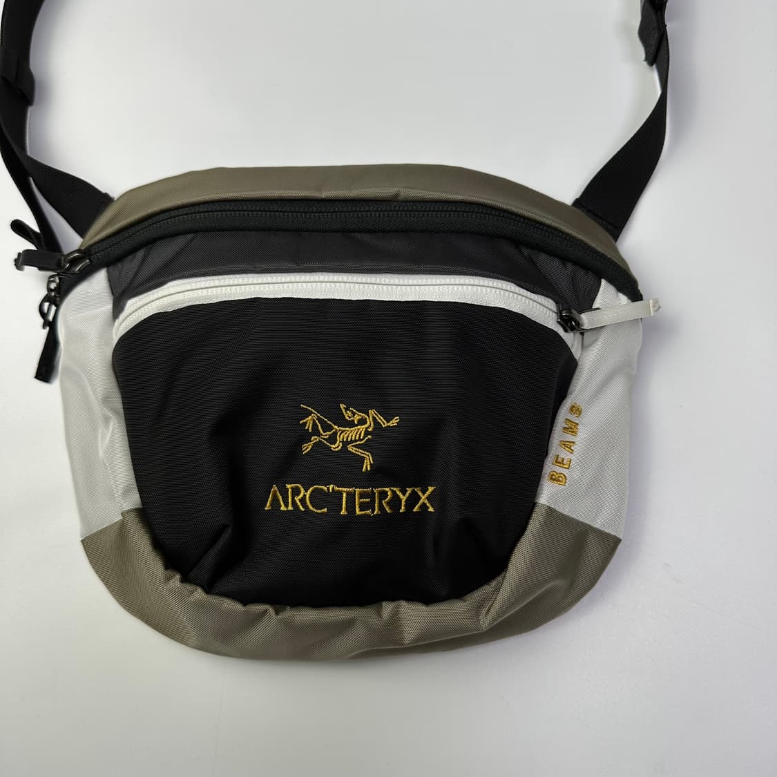 ARC'TERYX BEAMS 아크테릭스 빔즈 숄더백 상품이미지2