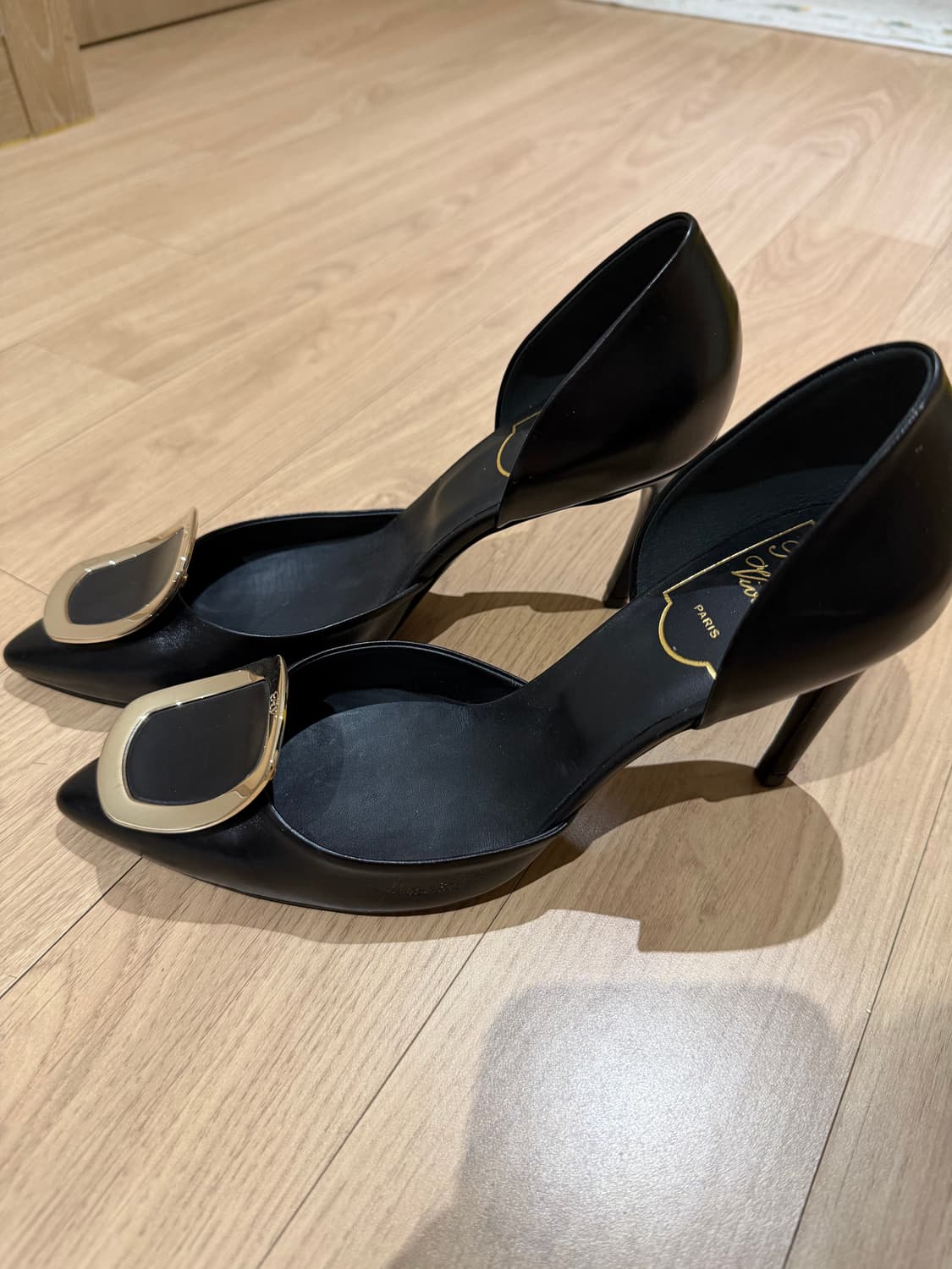 로저비비에 블랙 힐  상품이미지1