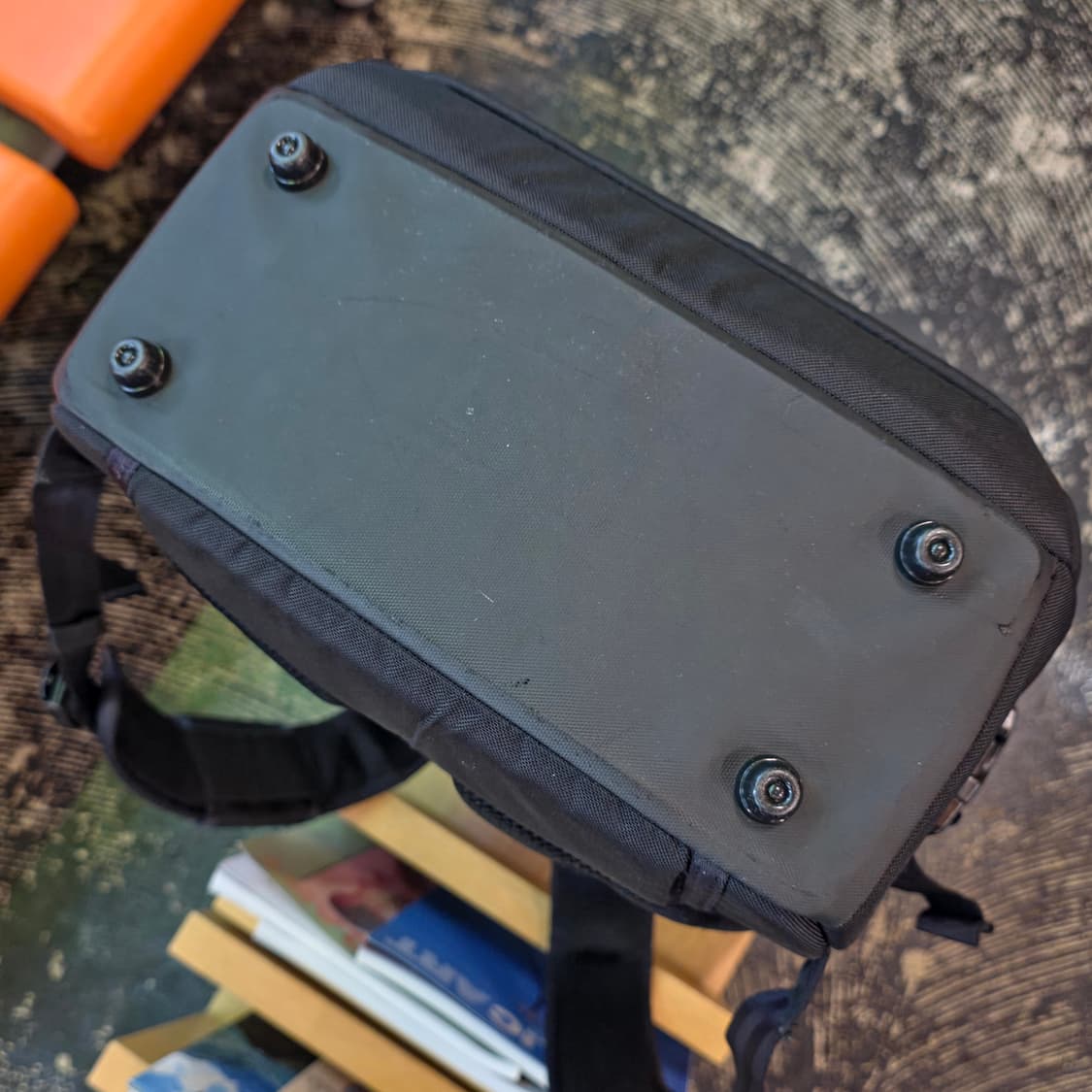 뉴발란스 스퀘어 백팩 상품이미지8