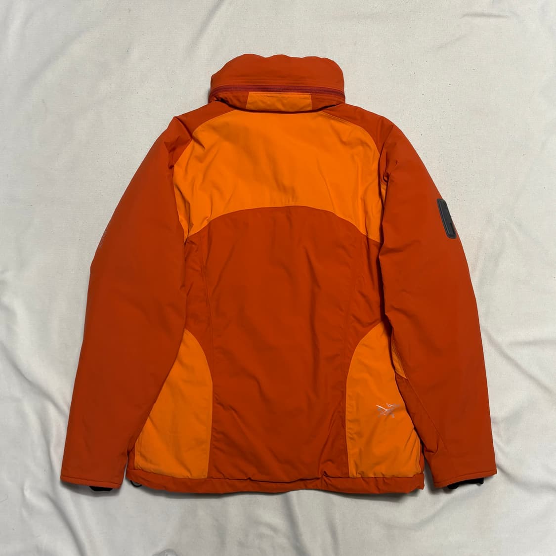 M 아크테릭스 여성용 윈드스토퍼 내장후드 오렌지 아톰 자켓 상품이미지3