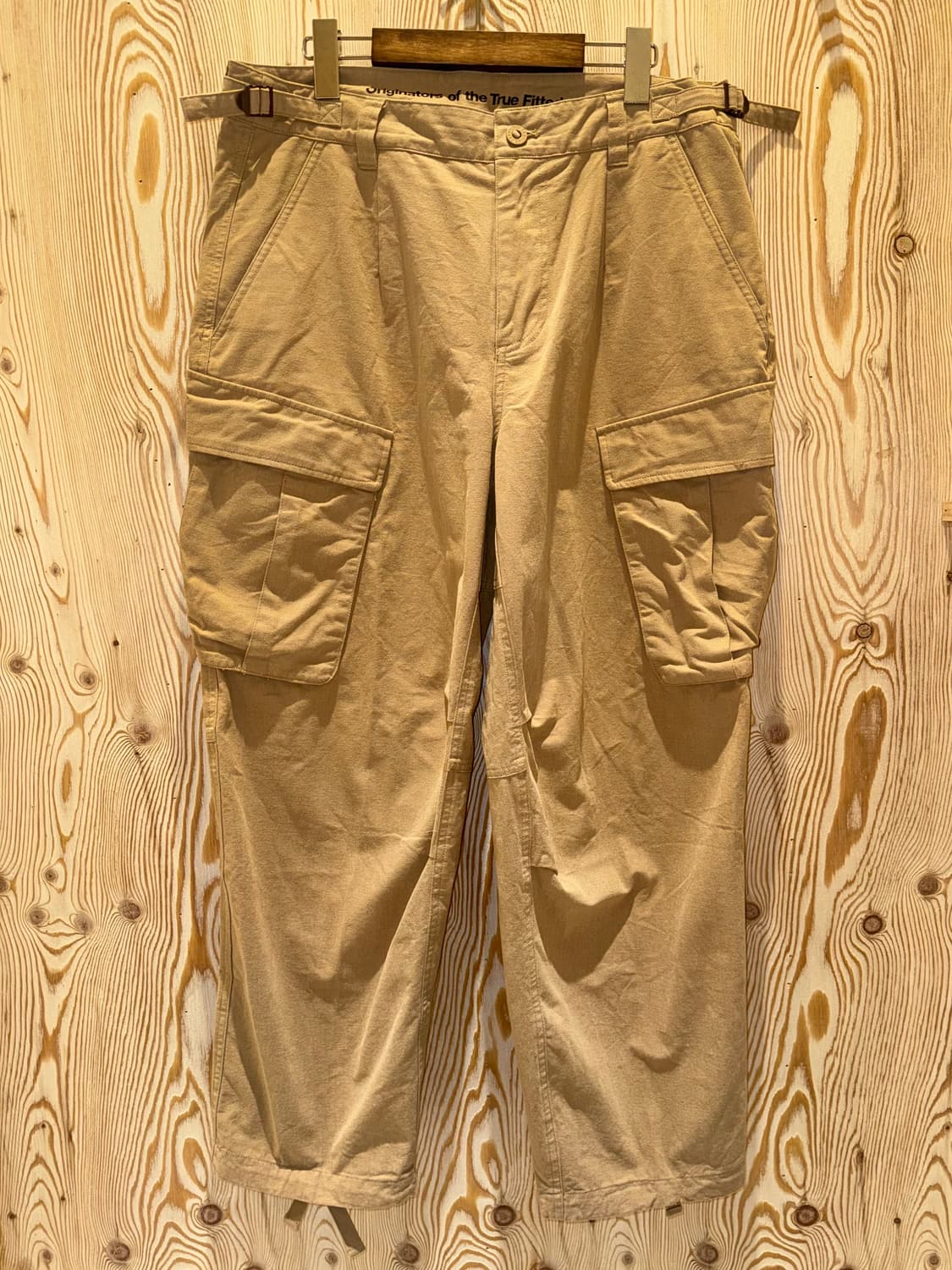 뉴에라 카고 팬츠 상품이미지1