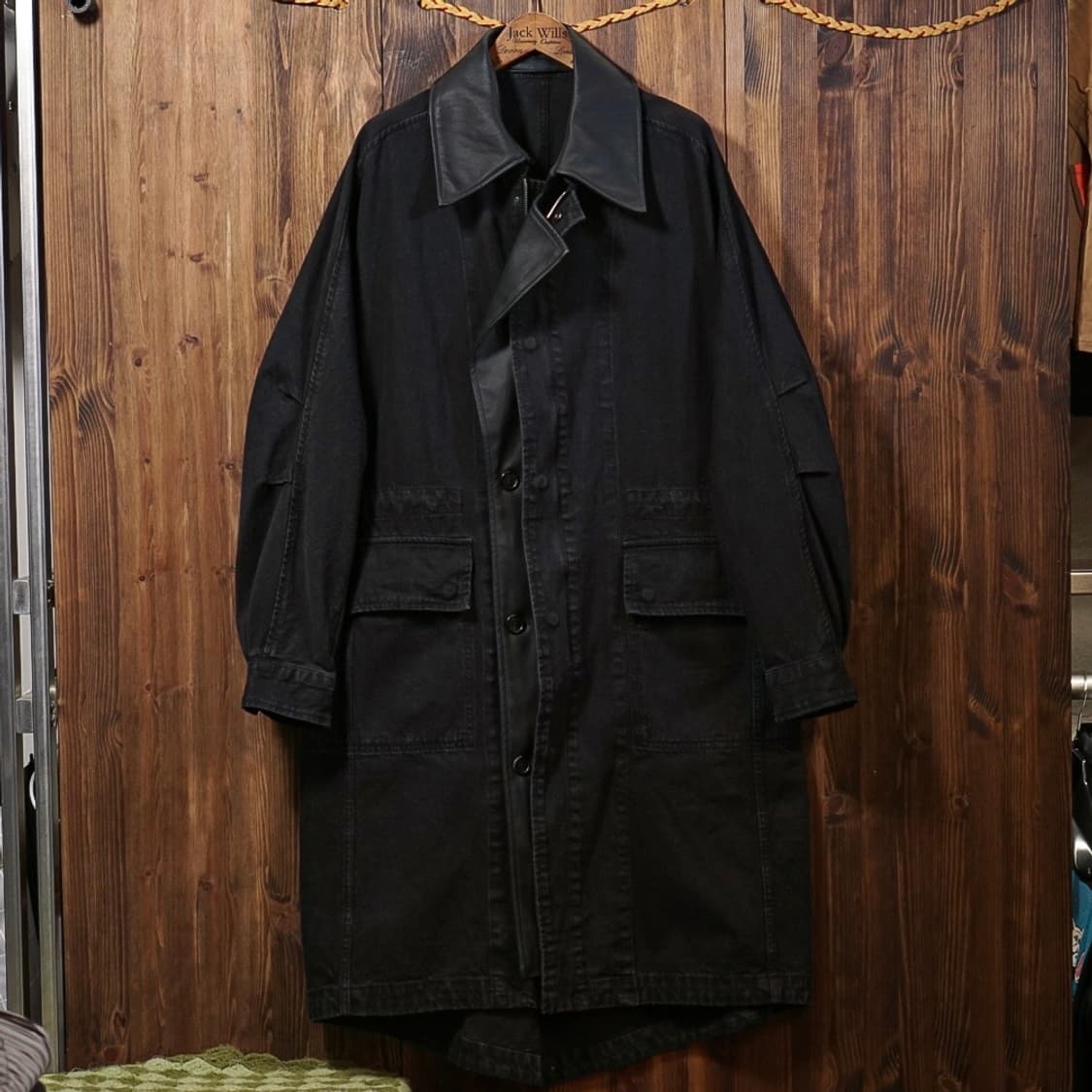 송지오 옴므 레더 디테쳐블 데님 코트 상품이미지1