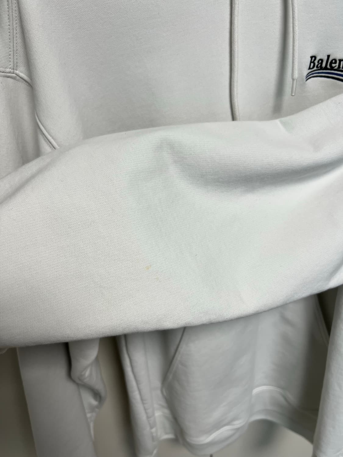 발렌시아가 자수 후드티 상품이미지6