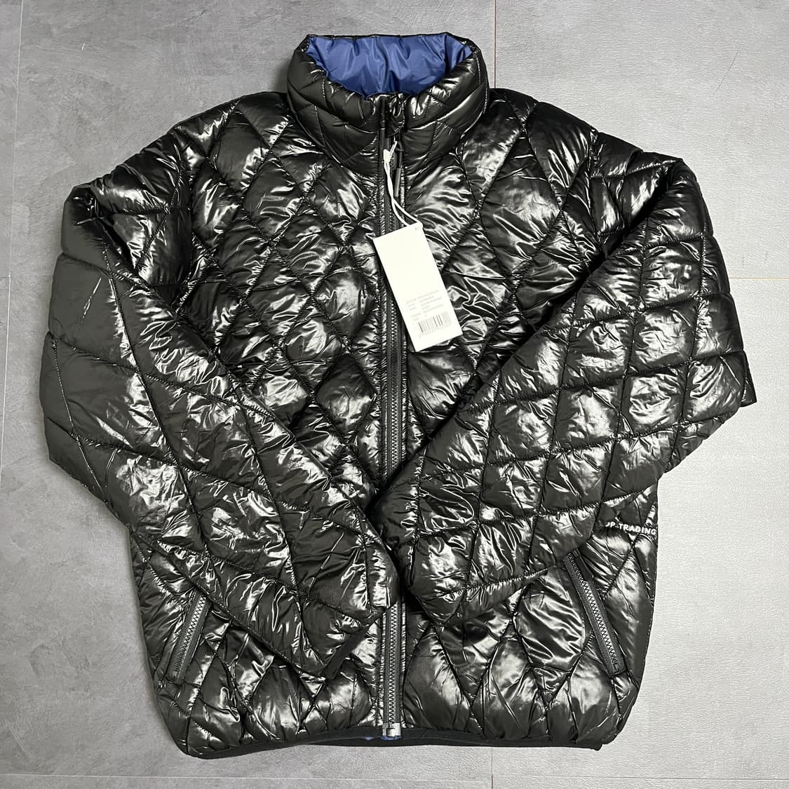 팝트레이딩컴퍼니 퀄티드 리버시블 자켓 블랙 S 상품이미지1