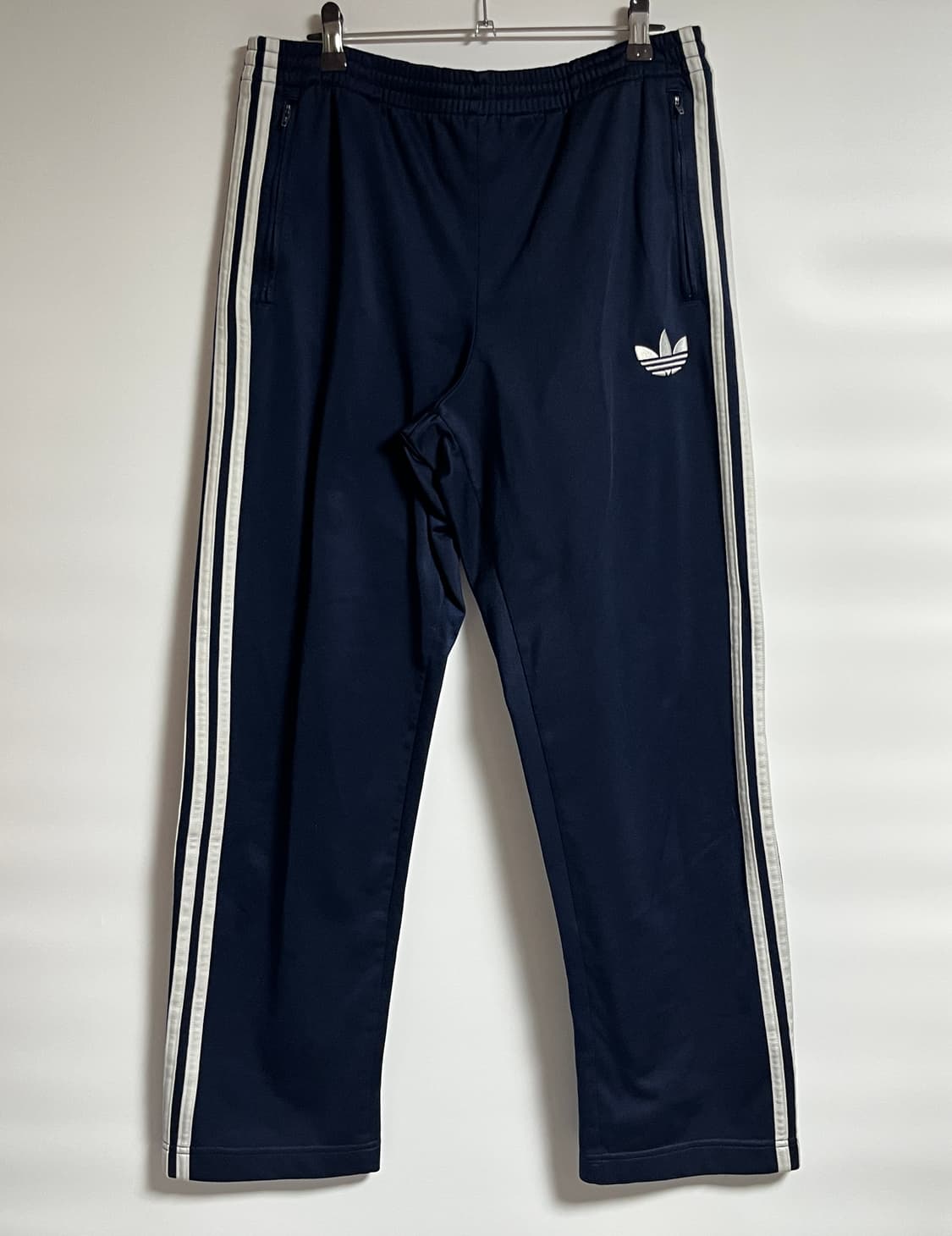 공용 아디다스 파이어버드 와이드 트랙팬츠 프리 상품이미지1