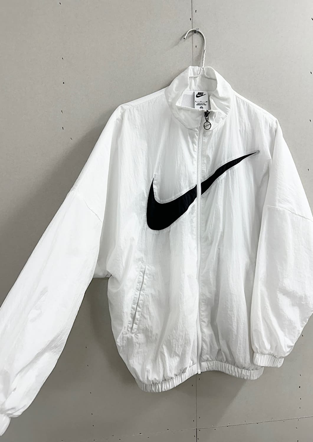 나이키 오버핏 바람막이  상품이미지4