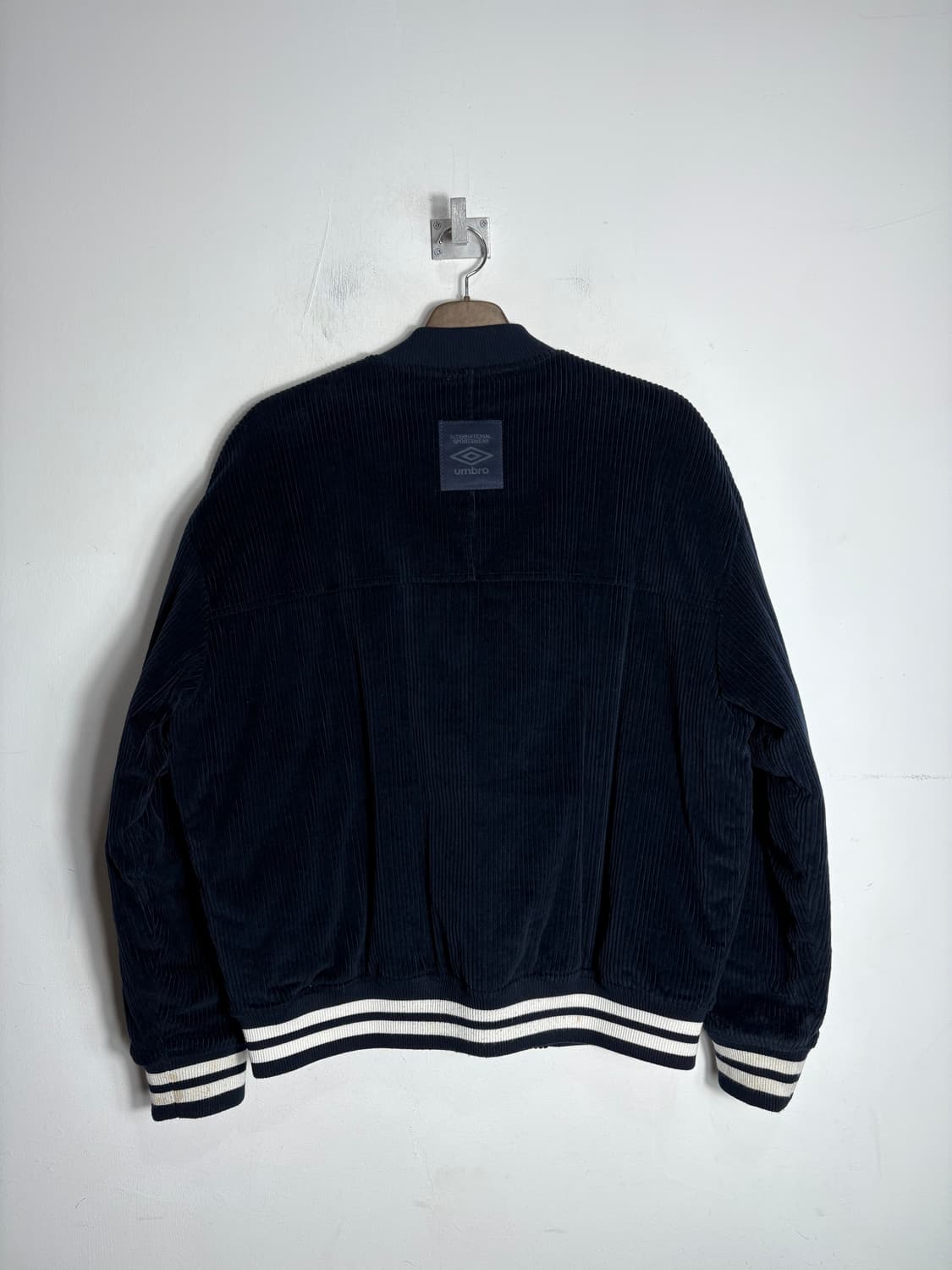Umbro 엄브로 네이비 코듀로이 바시티 점퍼 상품이미지9