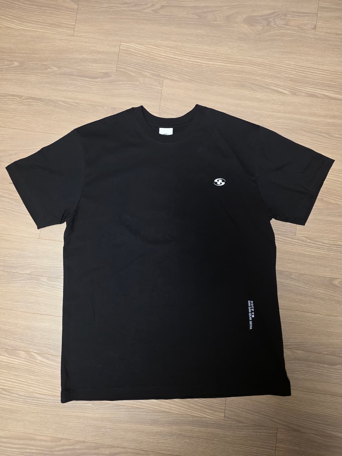 산산기어 서울 익스클루시브 반팔 3사이즈 새상품 상품이미지2