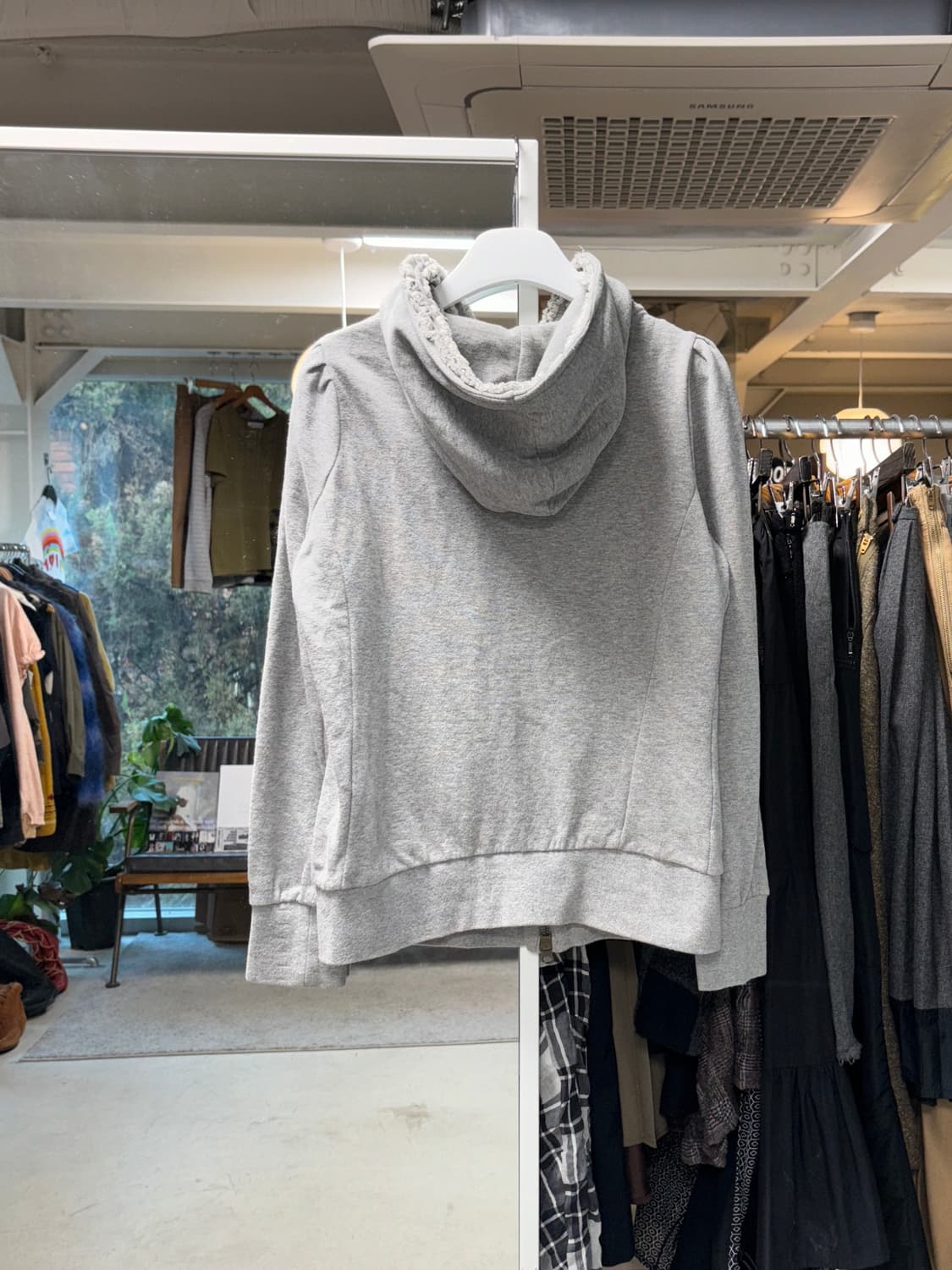 아츠로 타야마 프릴 후드집업 상품이미지2