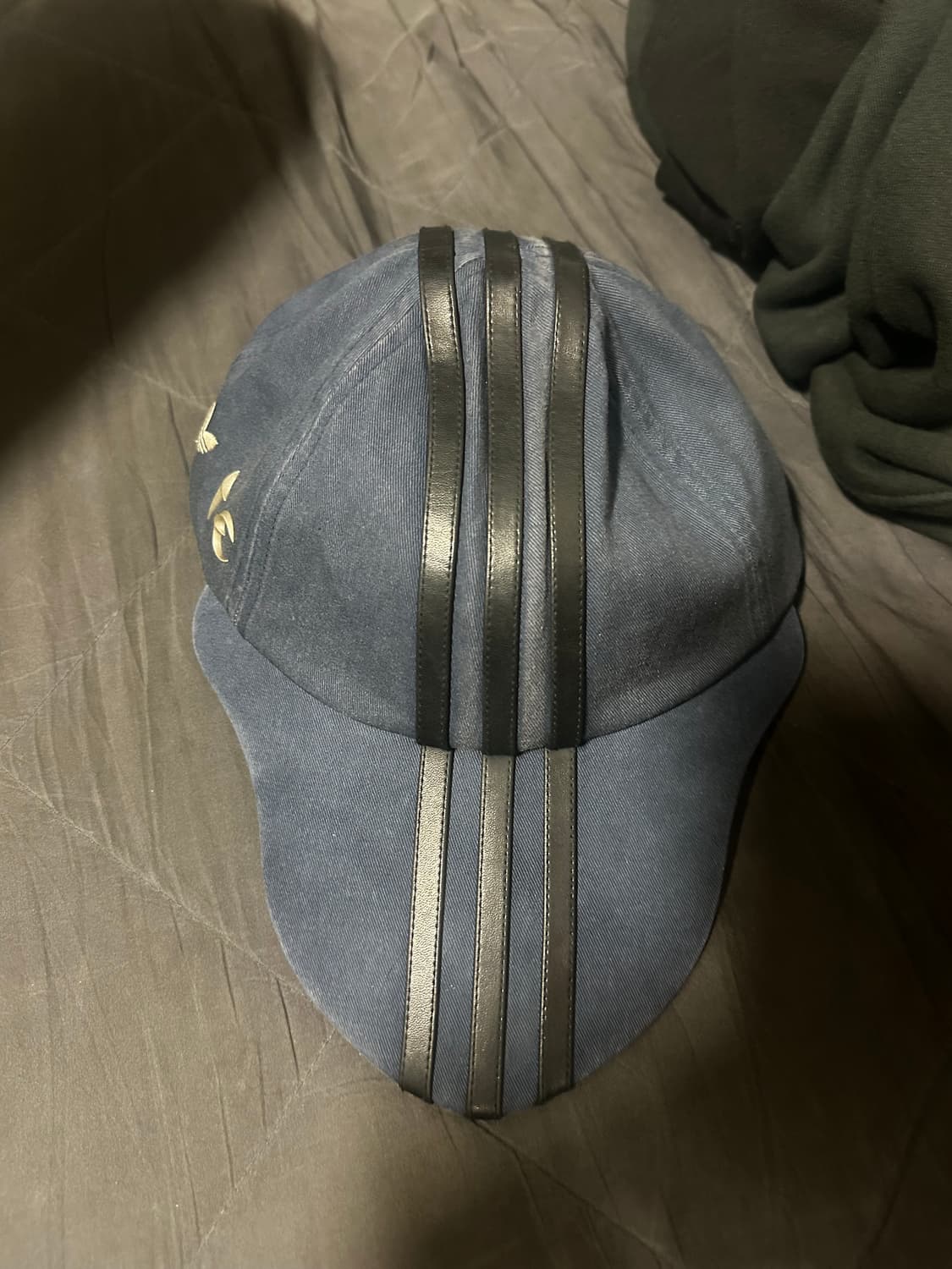 떠그클럽 X 아디다스 스워드캡 나이트 인디고 상품이미지1