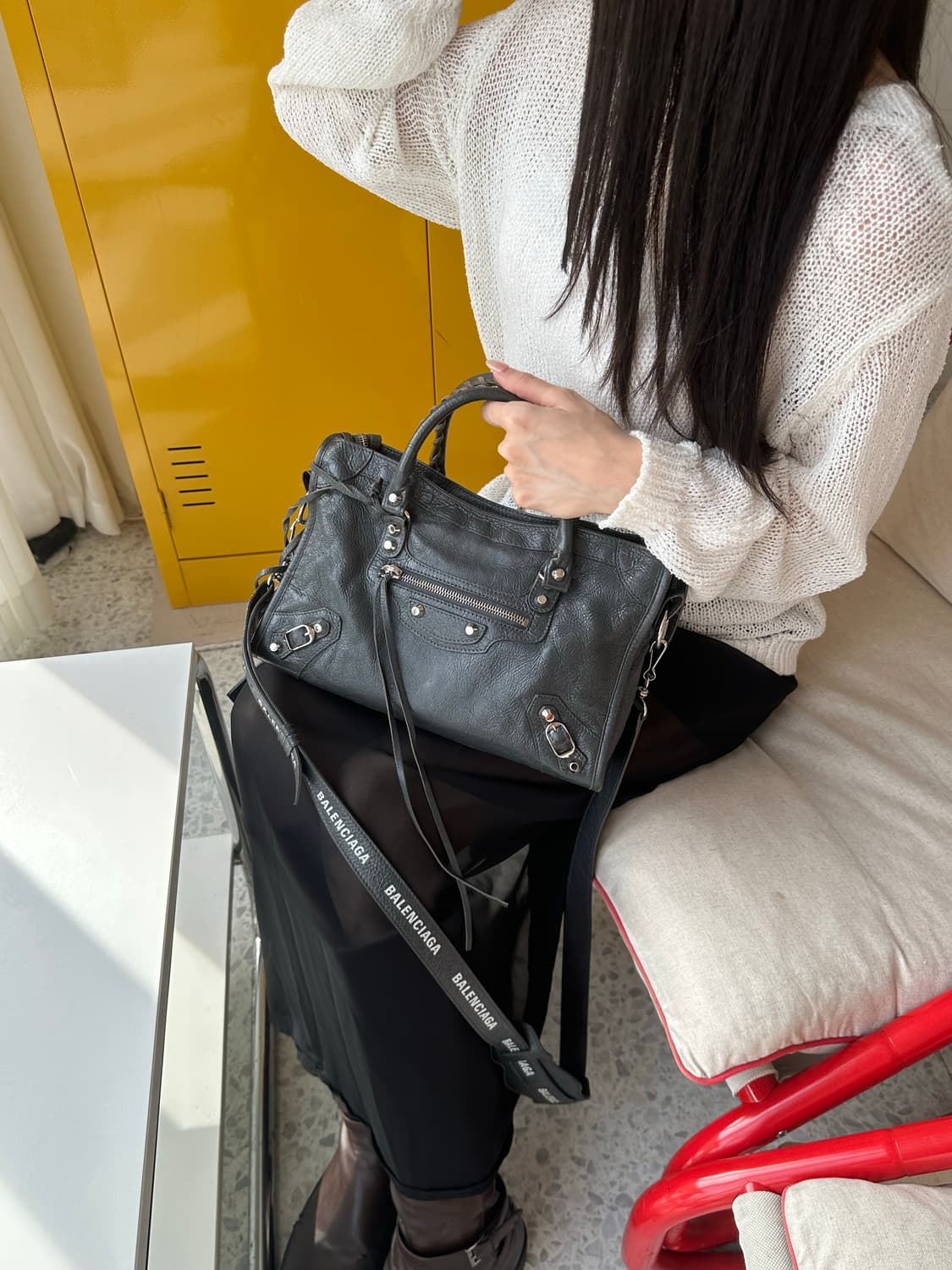 [A+ 정품] 발렌시아가 시티 모터백 스몰 다크그레이 상품이미지8