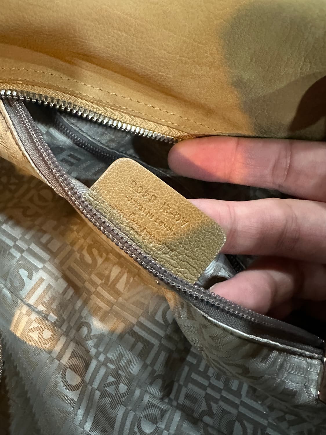 페레가모 가죽 베이지 숄더백 상품이미지9