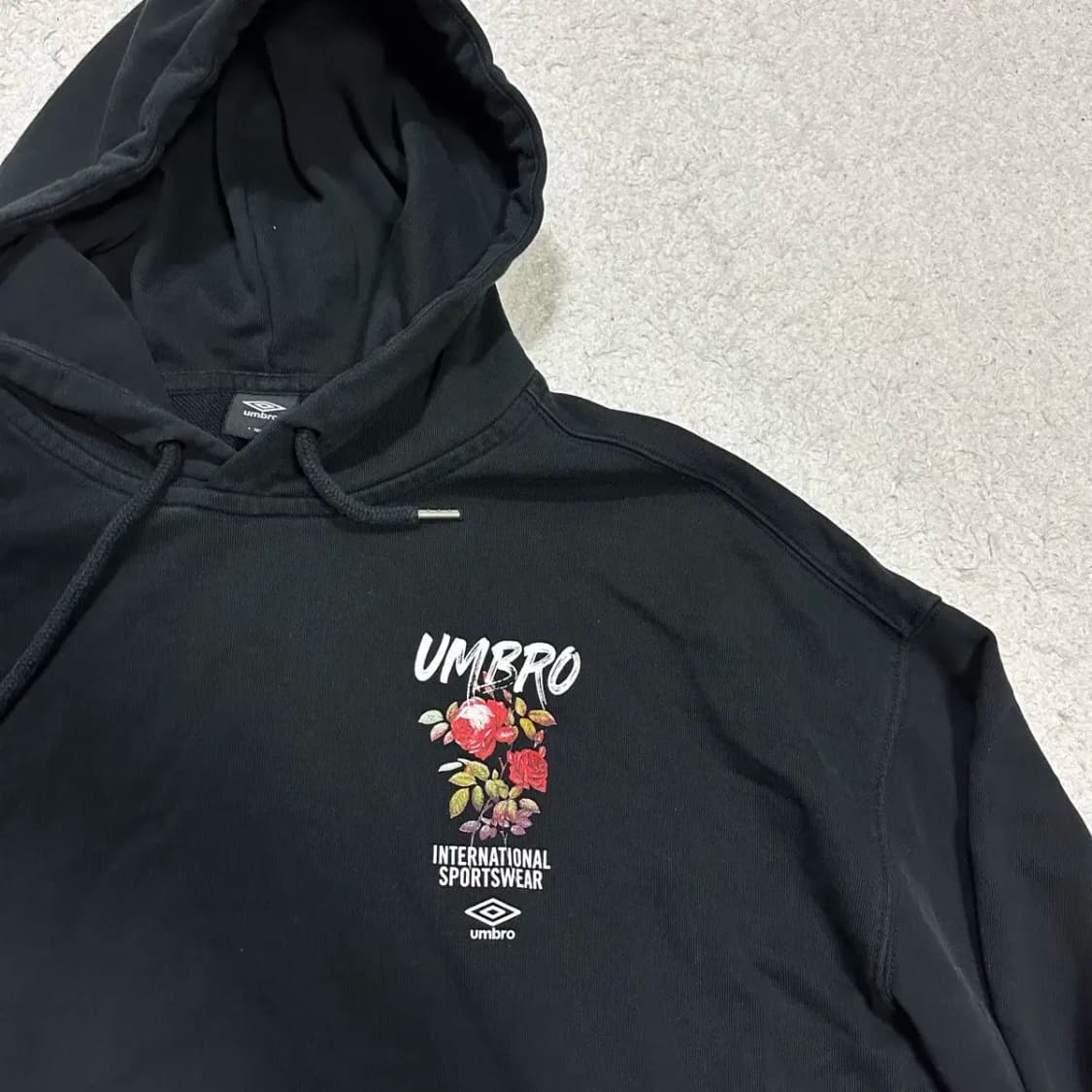엄브로 후드티 블랙 xl 105 상품이미지2