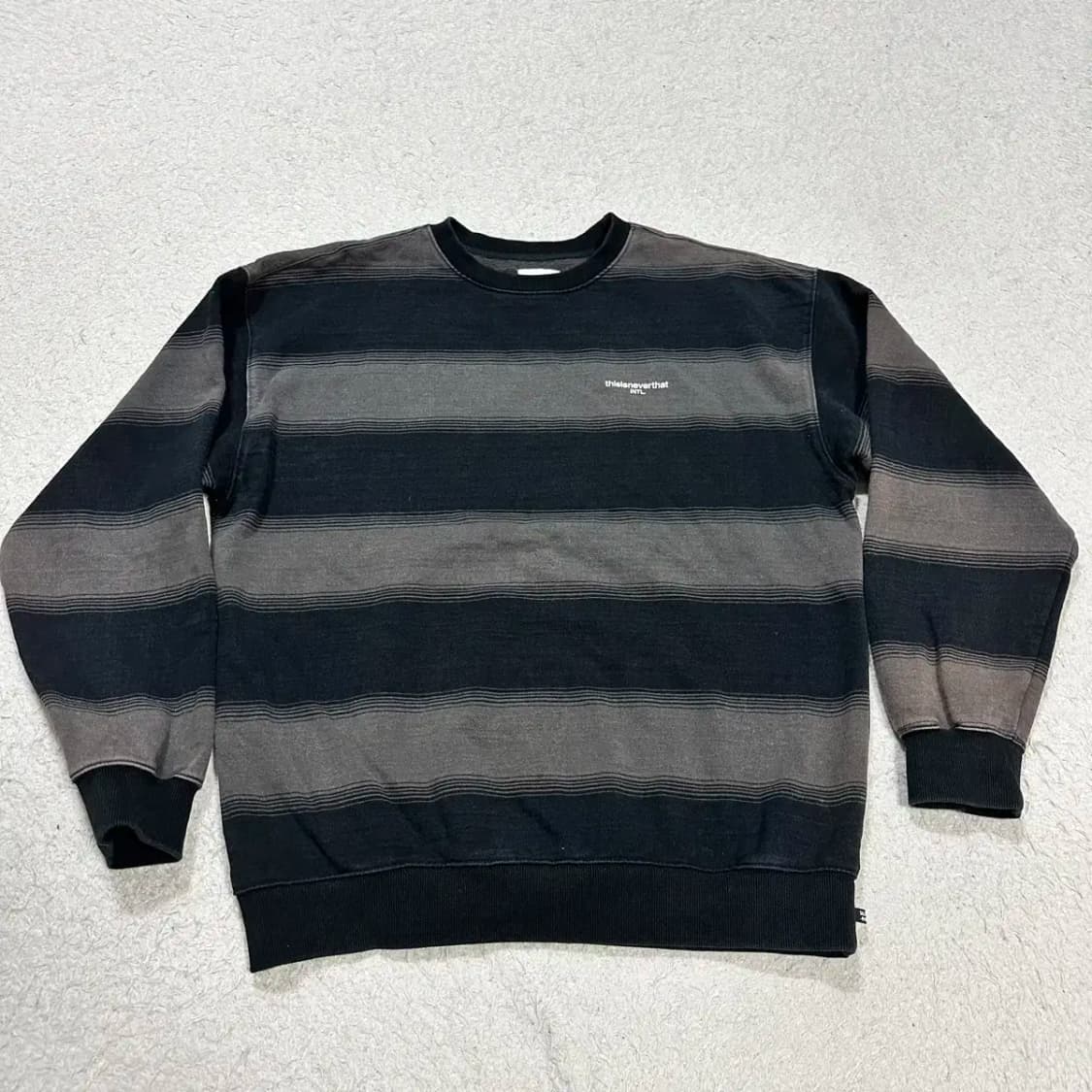 디스이즈네버댓 맨투맨 기모 XL 상품이미지1