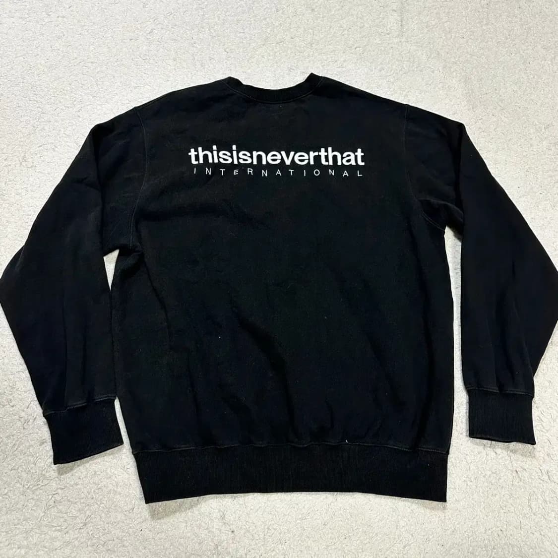 디스이즈네버댓 맨투맨 기모 L 상품이미지5