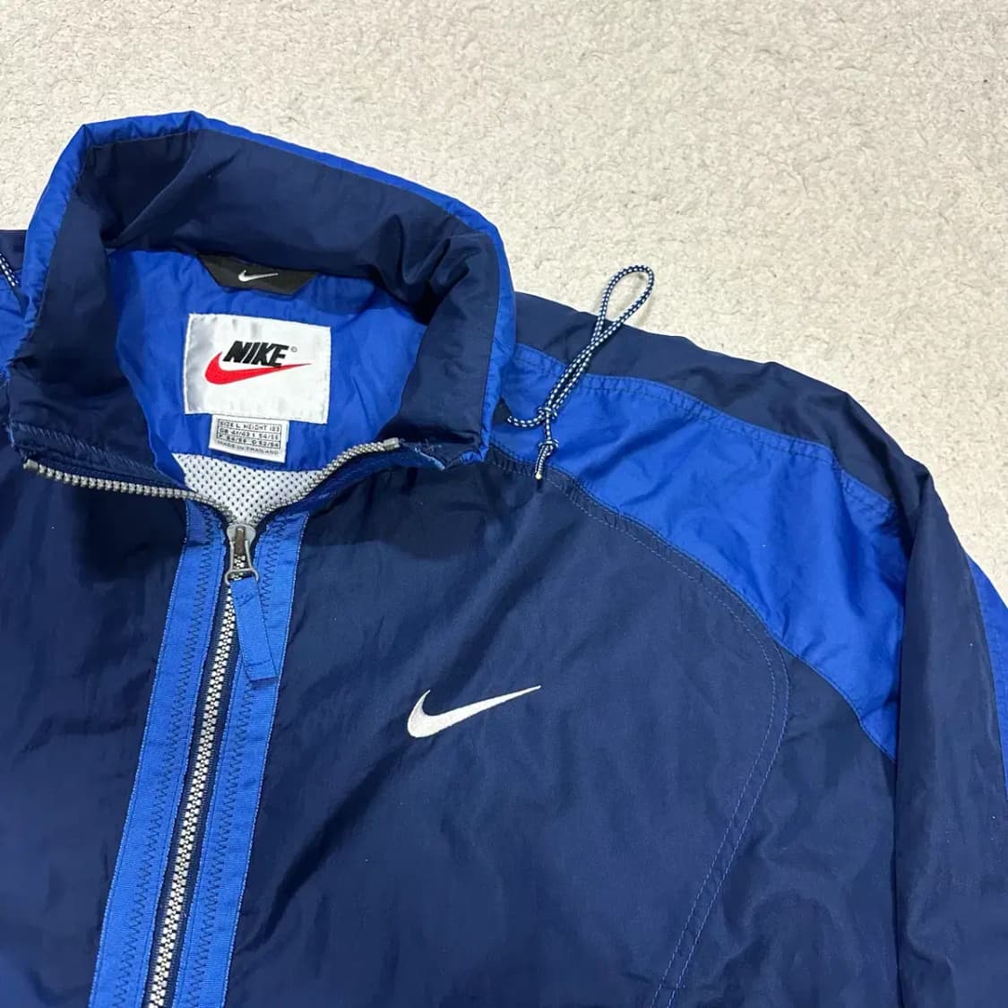 나이키 바람막이 자켓 오버핏 상품이미지4