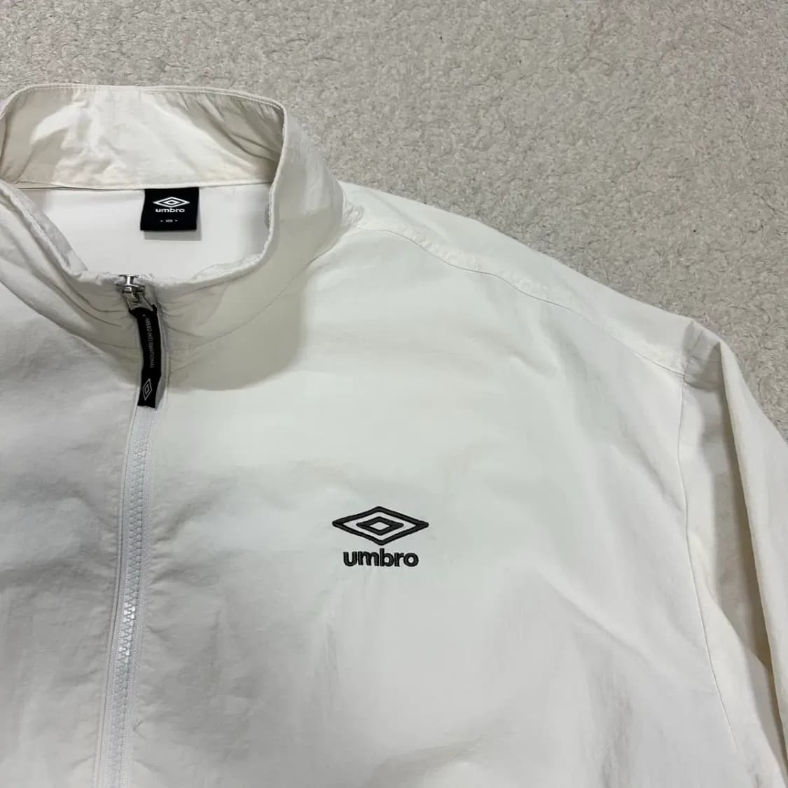 엄브로 바람막이 자켓 L 100 상품이미지2