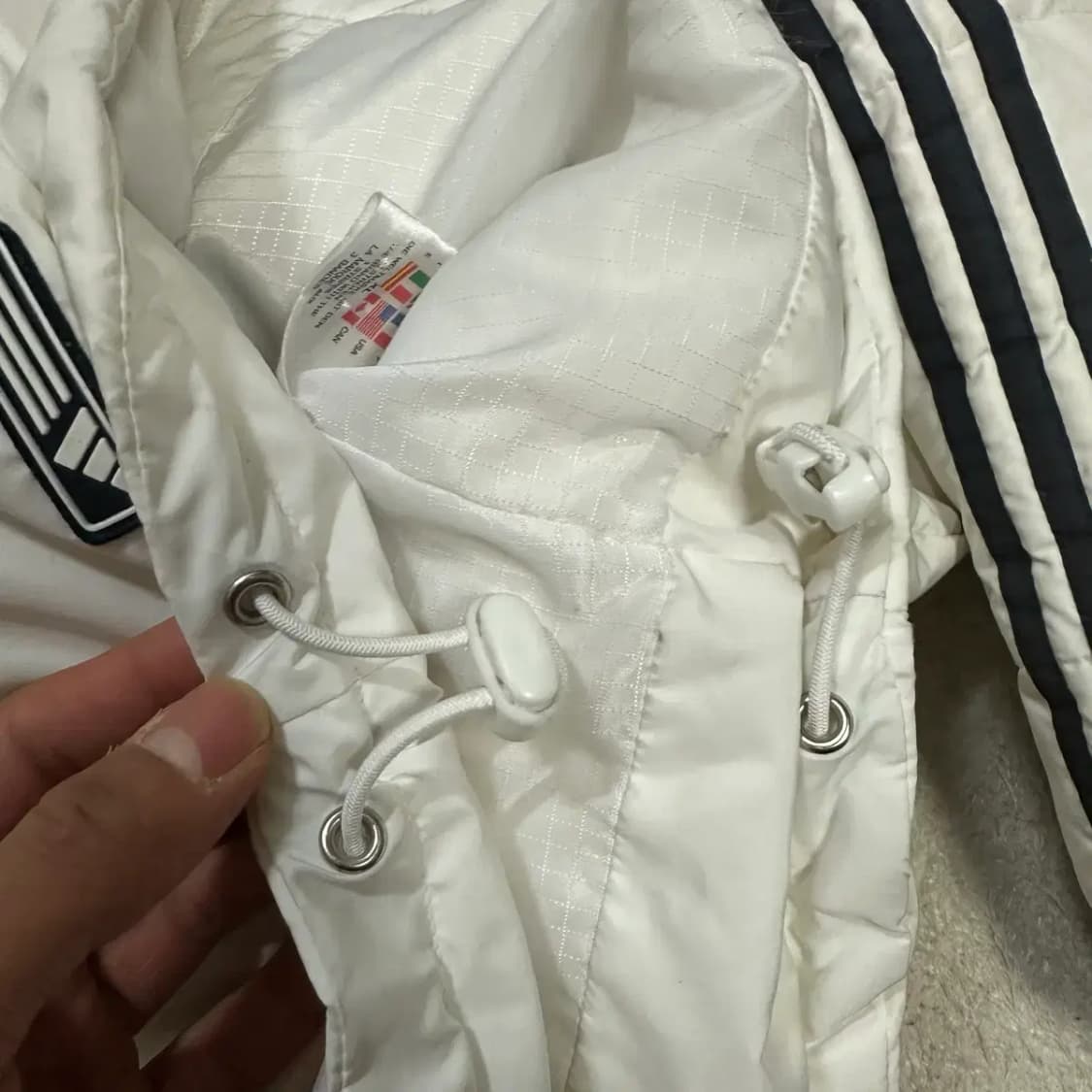 아디다스 숏패딩 화이트 100 상품이미지6