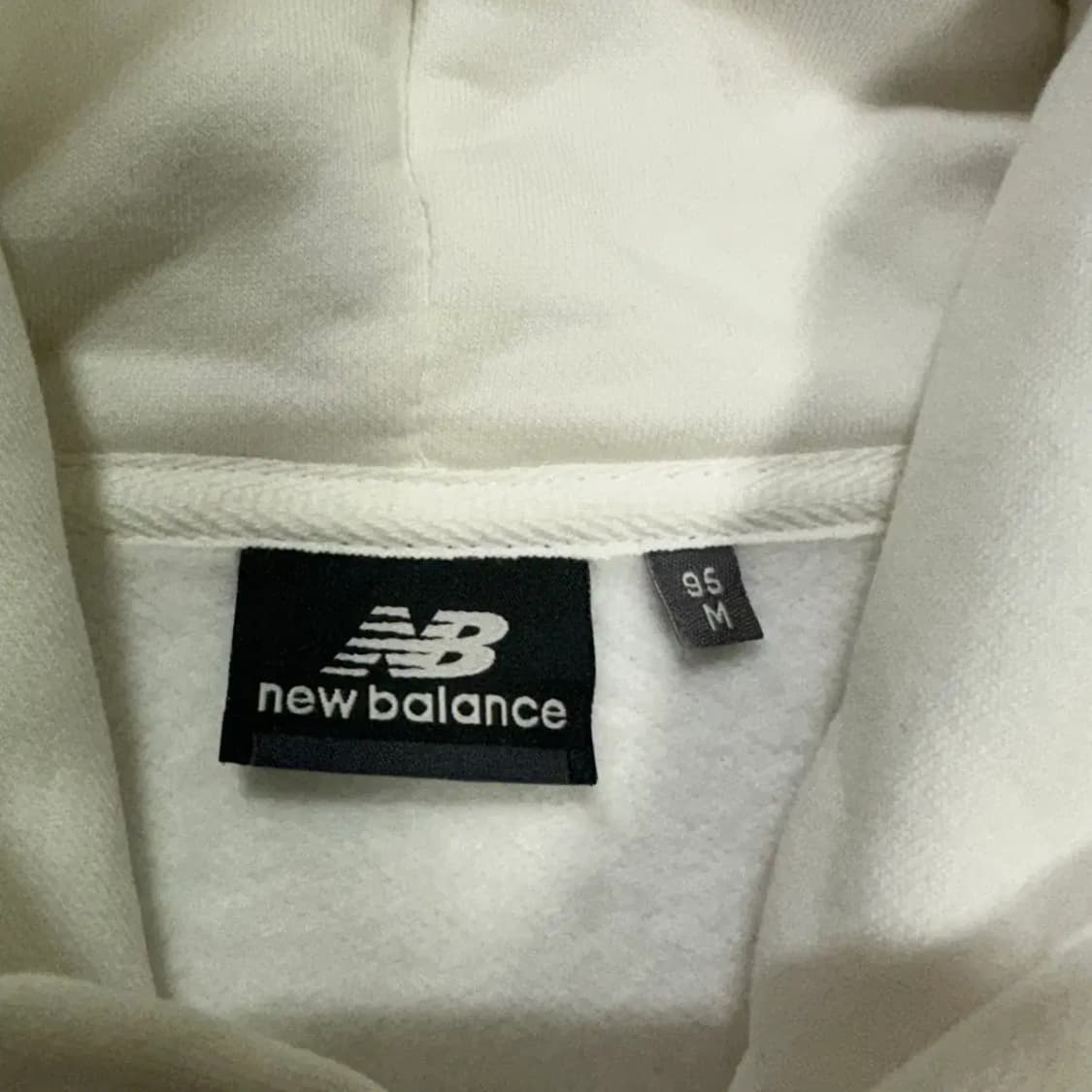 뉴발란스 화이트 로고 후드티 기모 m 95 상품이미지3