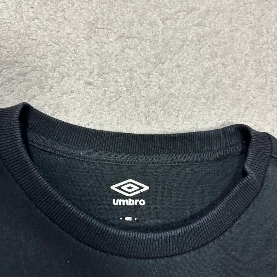 엄브로 블랙 풀오버 맨투맨 티셔츠 L 100 상품이미지3