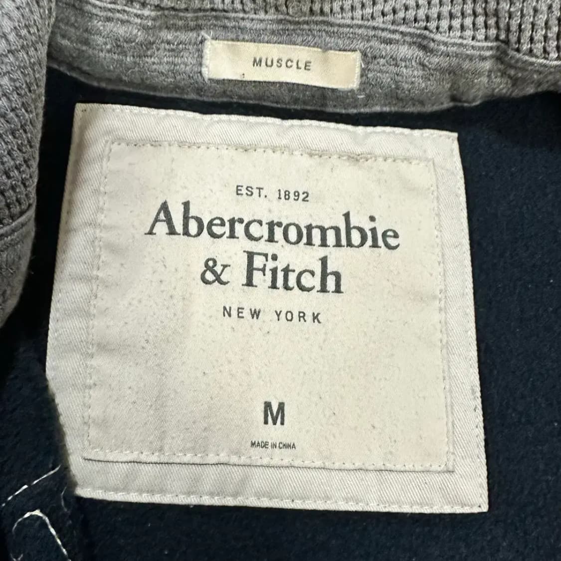 아베크롬비 후드집업 기모 m 상품이미지3