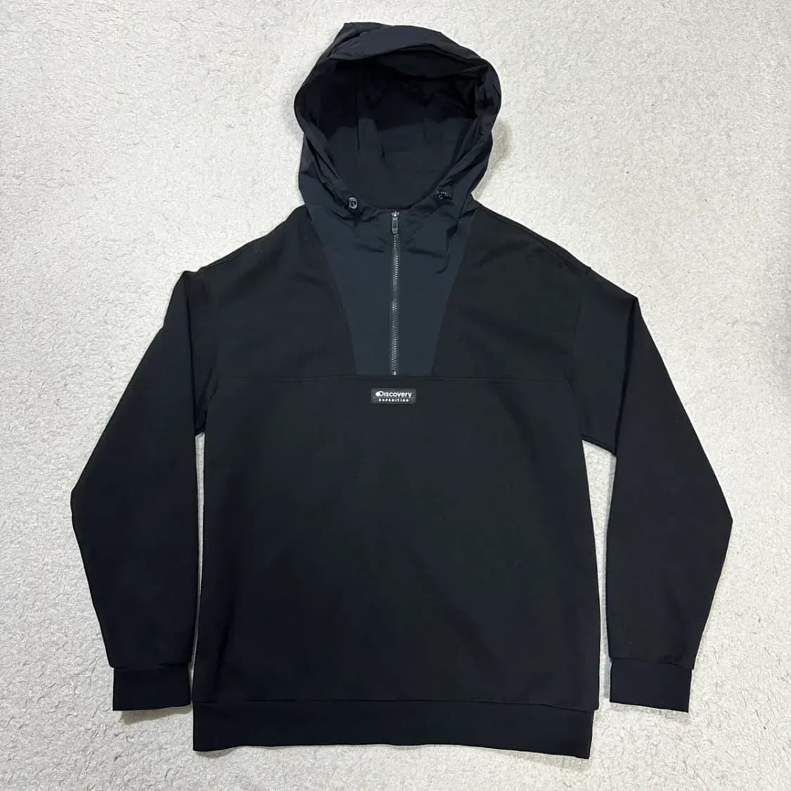 디스커버리 블랙 후드 아노락 티셔츠 105 상품이미지1