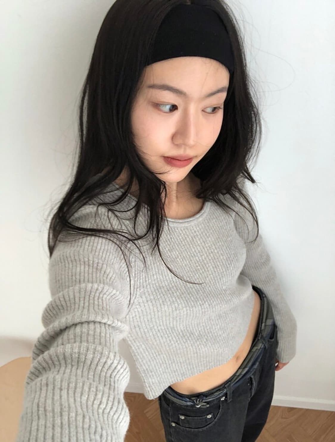 언더비 Favor 여리핏 골지 크롭 니트 얼티밋그레이 상품이미지5