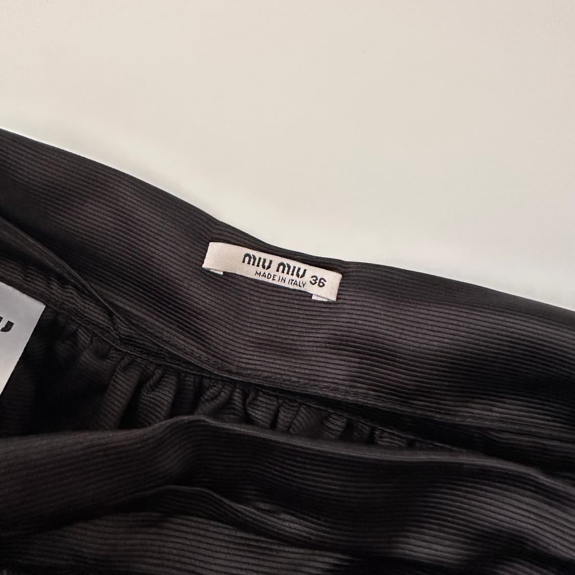 미우미우 miu miu 실크 디테일 스커트 상품이미지4