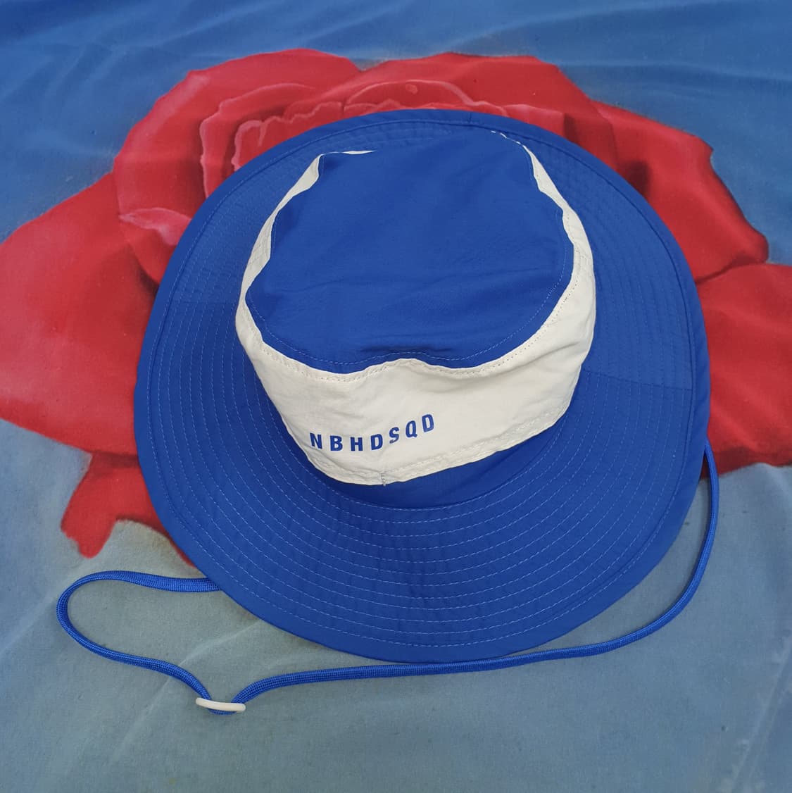 NEIGHBORHOOD
WHITE x BLUE Bucket Hat 상품이미지4