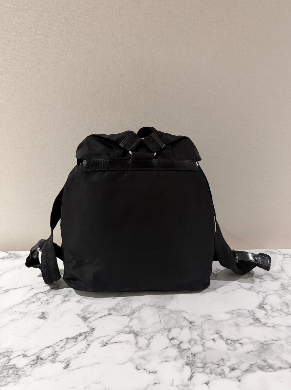 정품 프라다 백팩 미듐 사이즈 상품이미지5