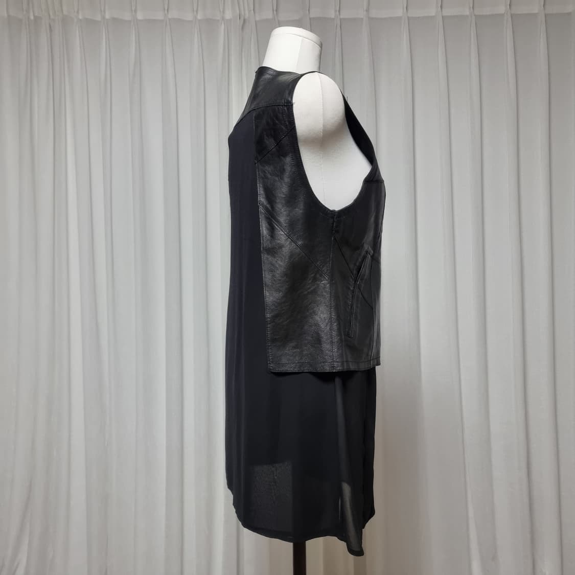 디데무 양가죽100 레더 조끼 레이어드 베스트 (55-날씬66쯤) 상태굿 상품이미지2