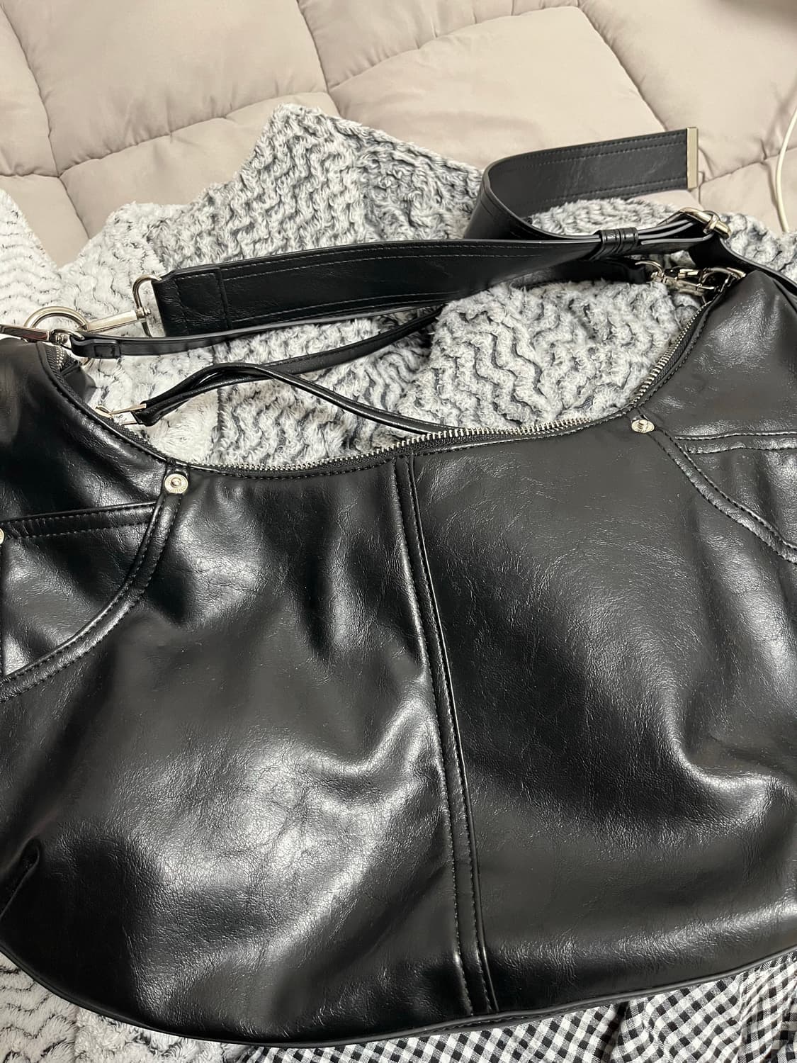 메종미네드 LEATHER SADDLEBAG BLACK 상품이미지3