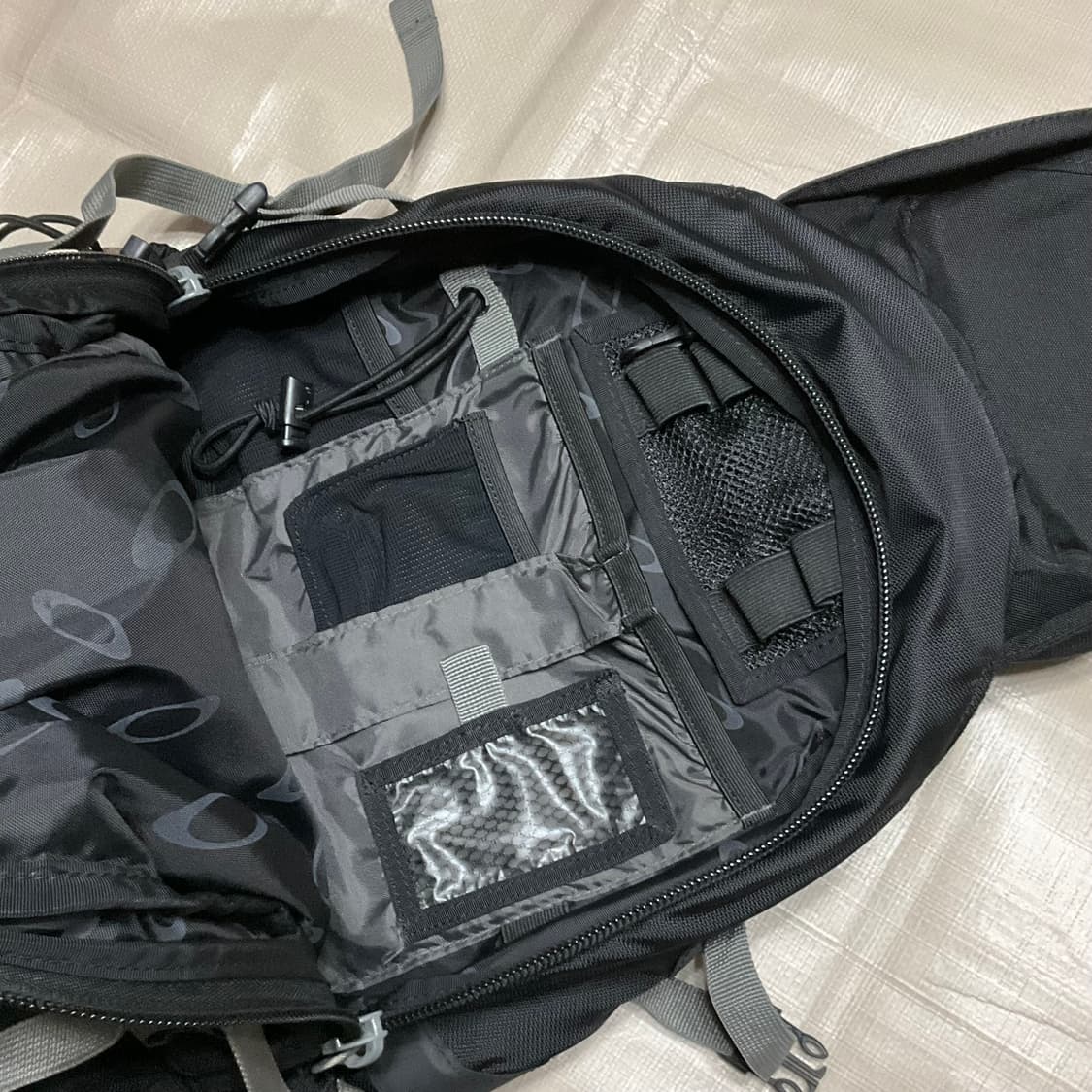 오클리 택티컬 필드 기어 백팩 상품이미지5