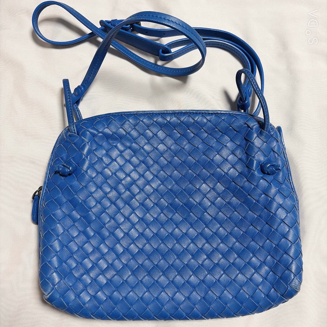 보테가베네타 블루 인트레치아토 크로스백 상품이미지2