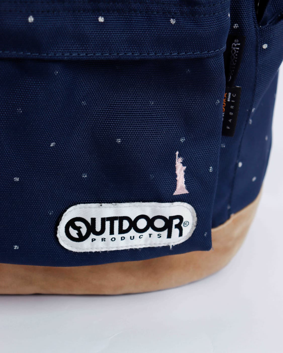[OUTDOOR x EASTBOY] 네이비 코듀라 도트 프린팅 백팩 상품이미지4