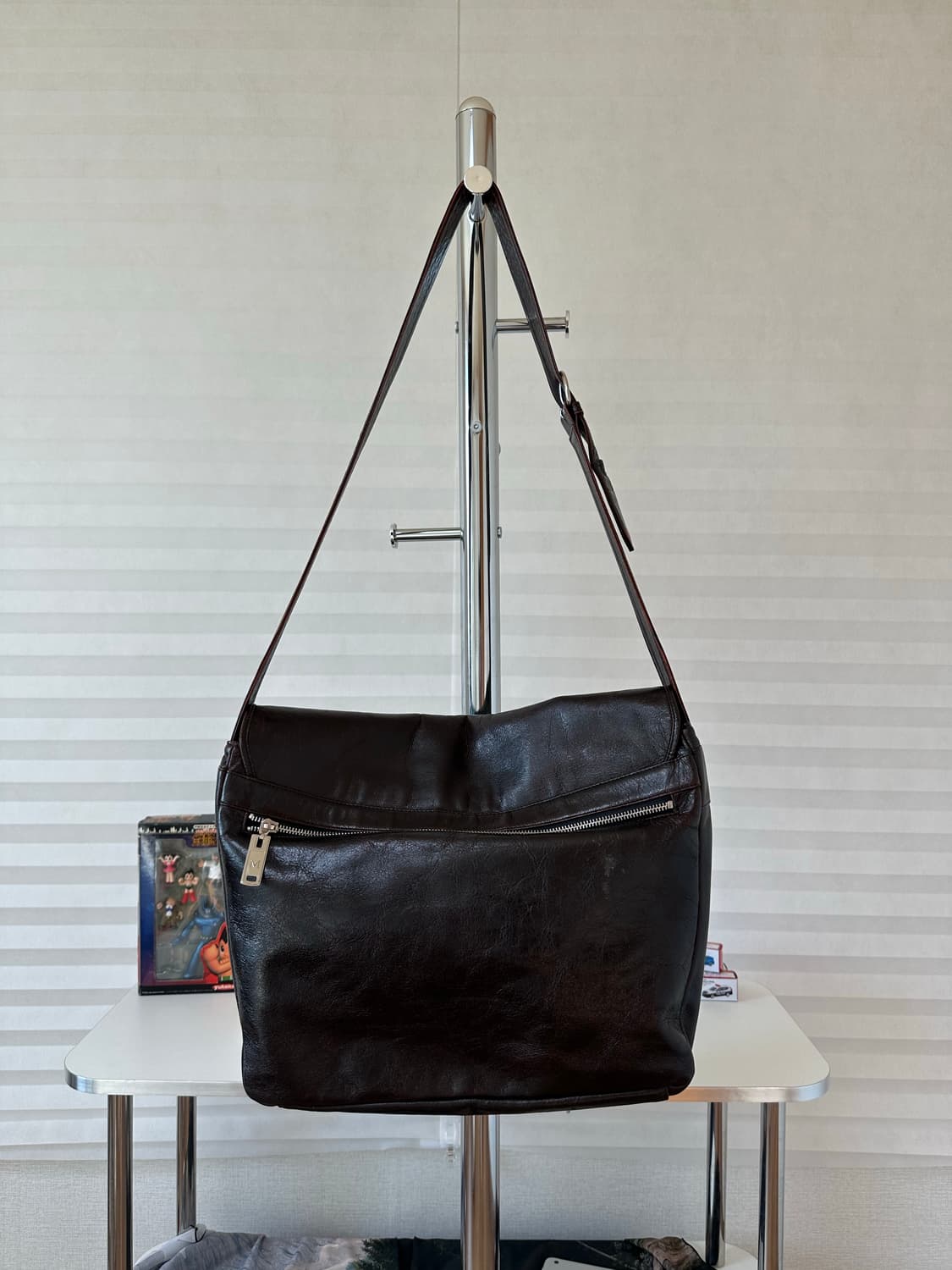 마사키 마츠시마 옴므 가죽 크로스백 상품이미지3