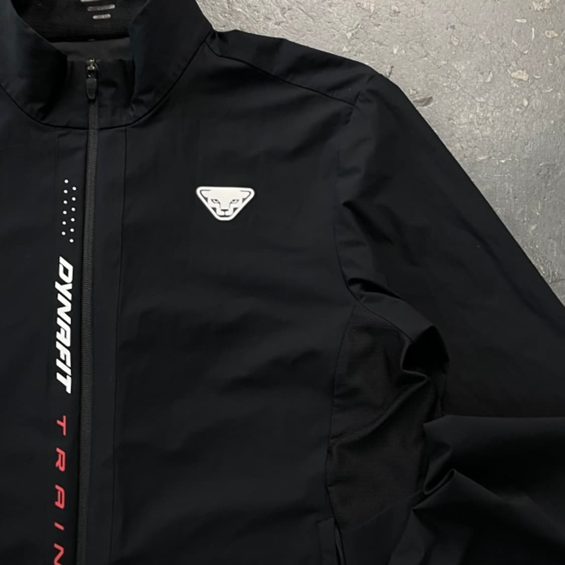 105 다이나핏 집업 상품이미지2