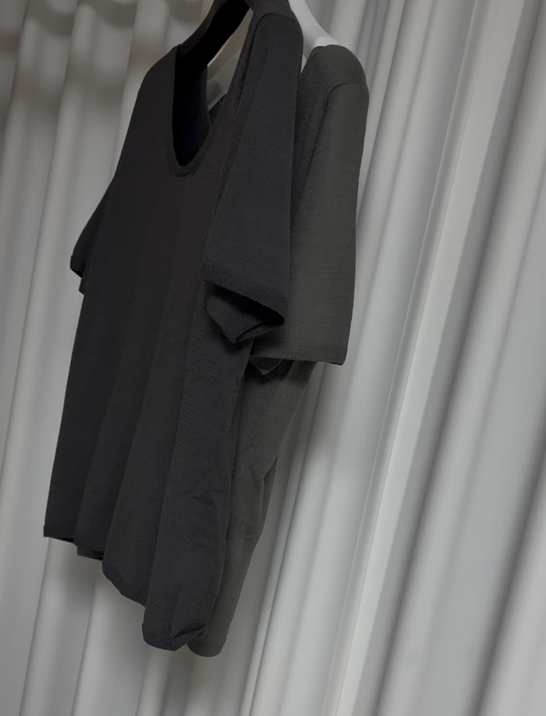 스테이트먼트 유넥 니트 - 차콜, 카키 상품이미지1