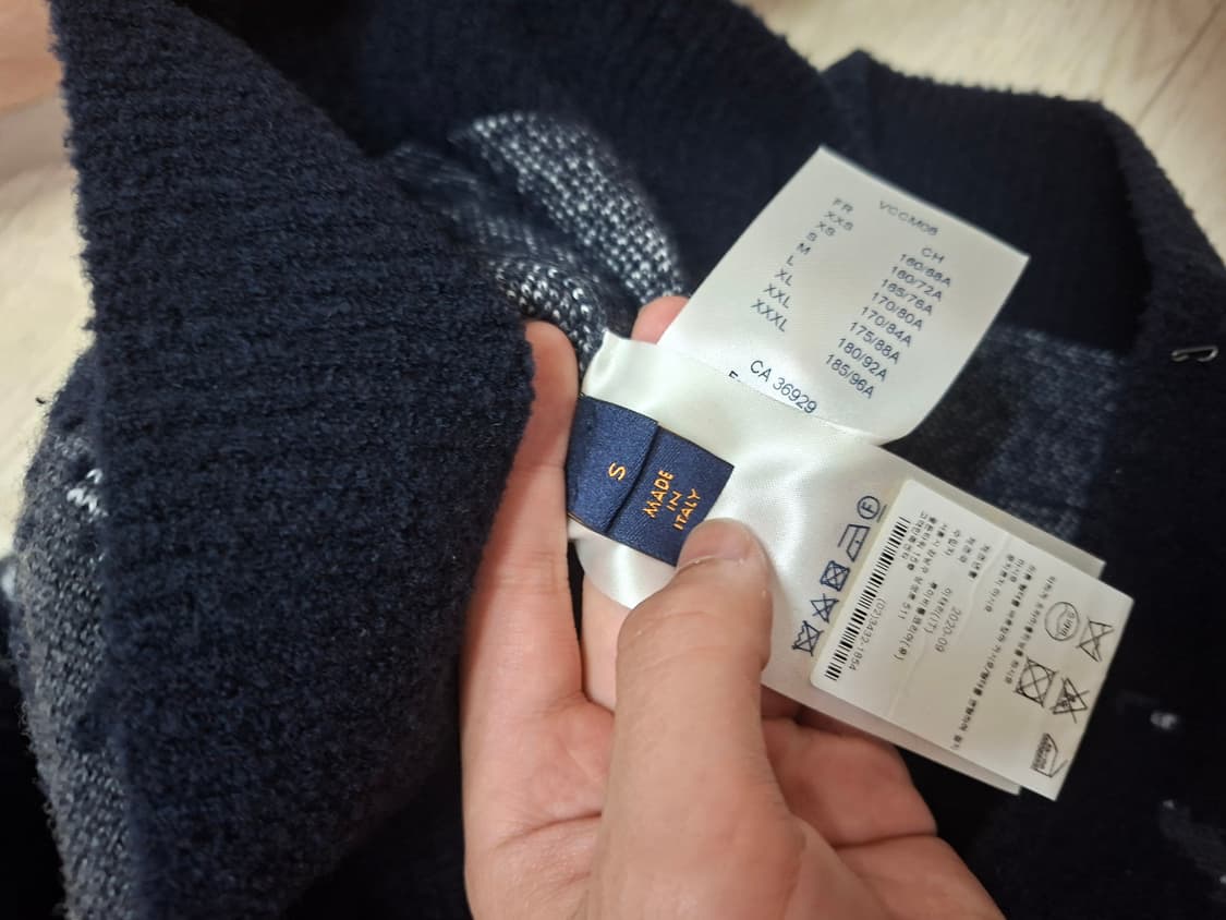 [정품]루이비통 니트 s사이즈 95사이즈! 상품이미지4