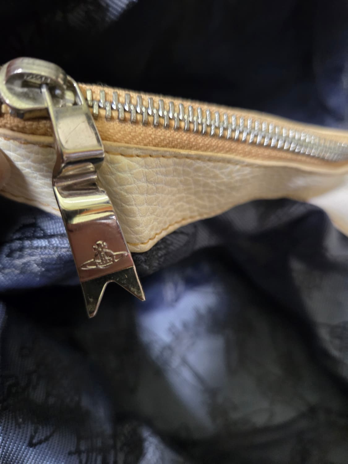 비비안웨스트우드 토트백 상품이미지5