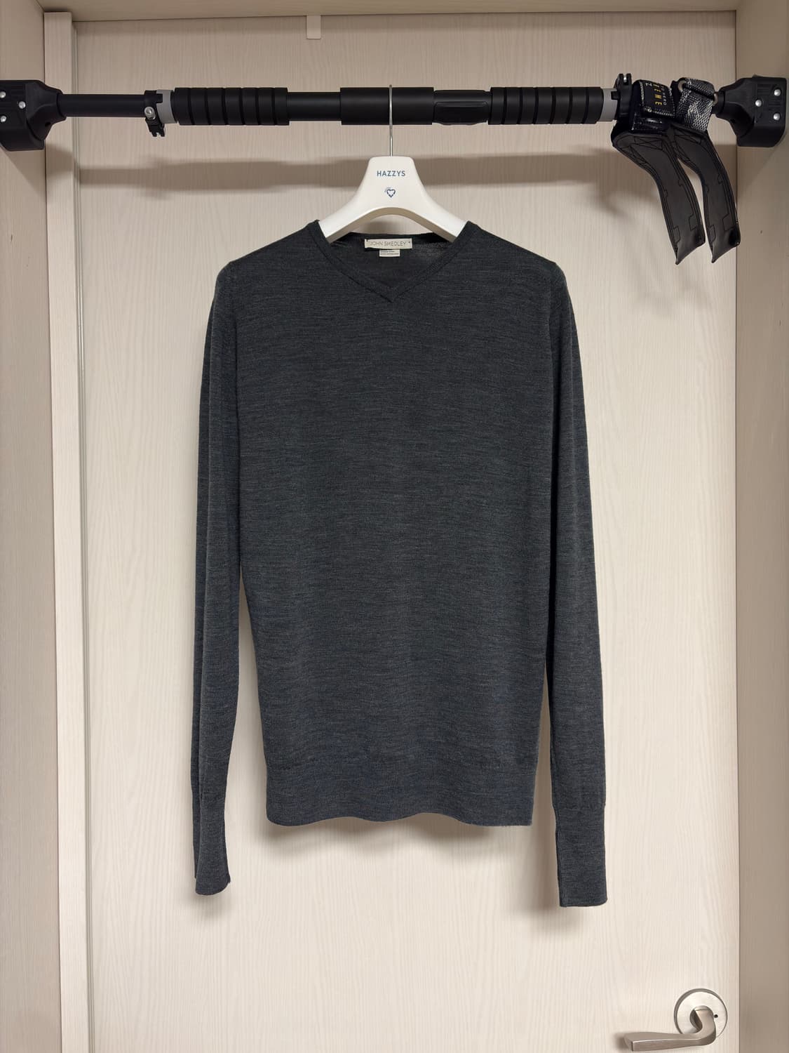 존 스메들리 엑스트라 파인 메리노 울 그레이 니트 상품이미지1