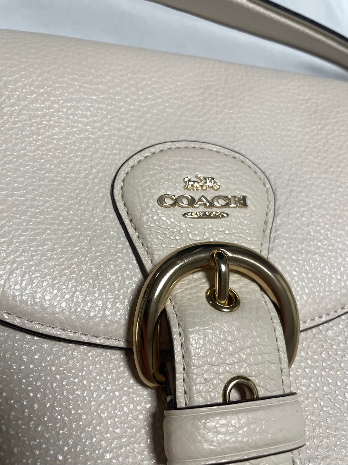 코치 아이보리 숄더백 상품이미지2