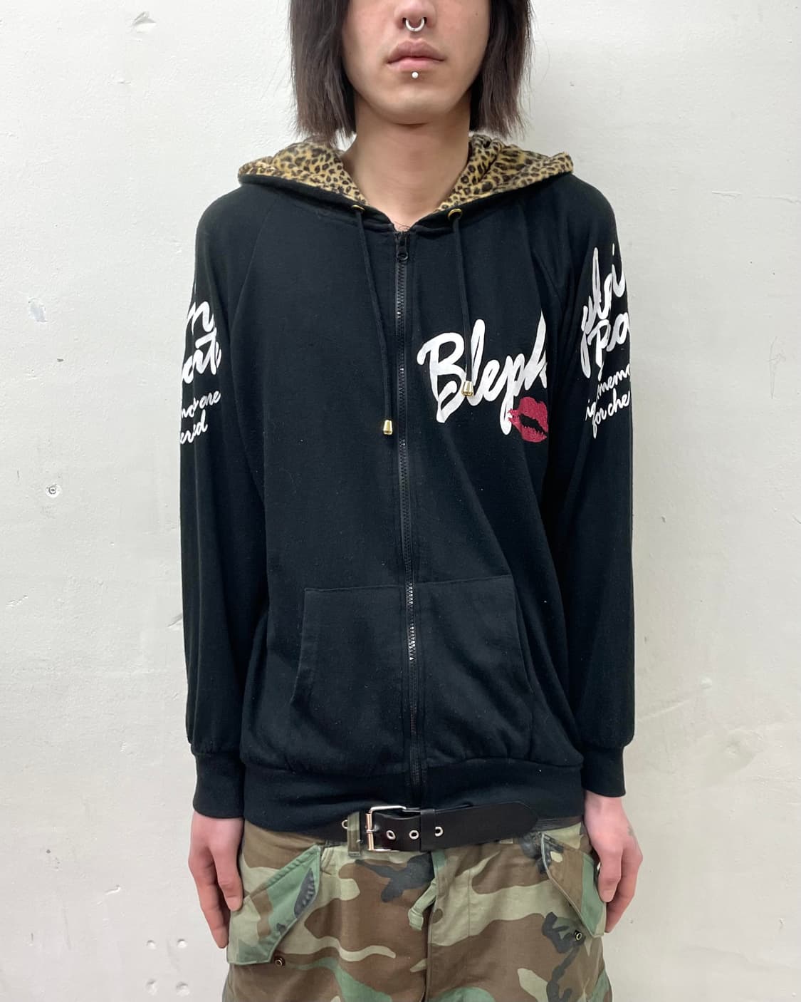 Big Lip Leopard Black Hoodie Zip-Up 상품이미지2