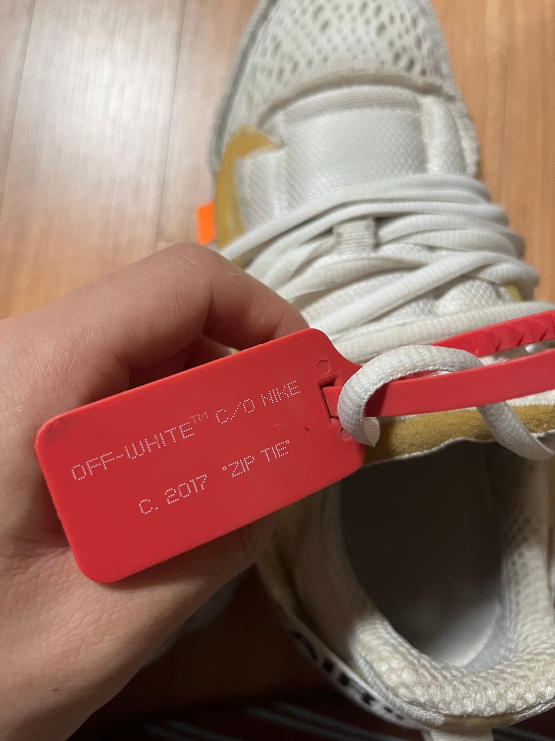 나이키 x 오프화이트 프레슈토 화이트 260 상품이미지4