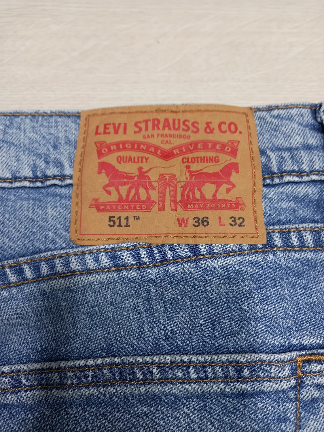 37 리바이스511 워싱 스판 슬림일자진 연청 37-136 상품이미지5