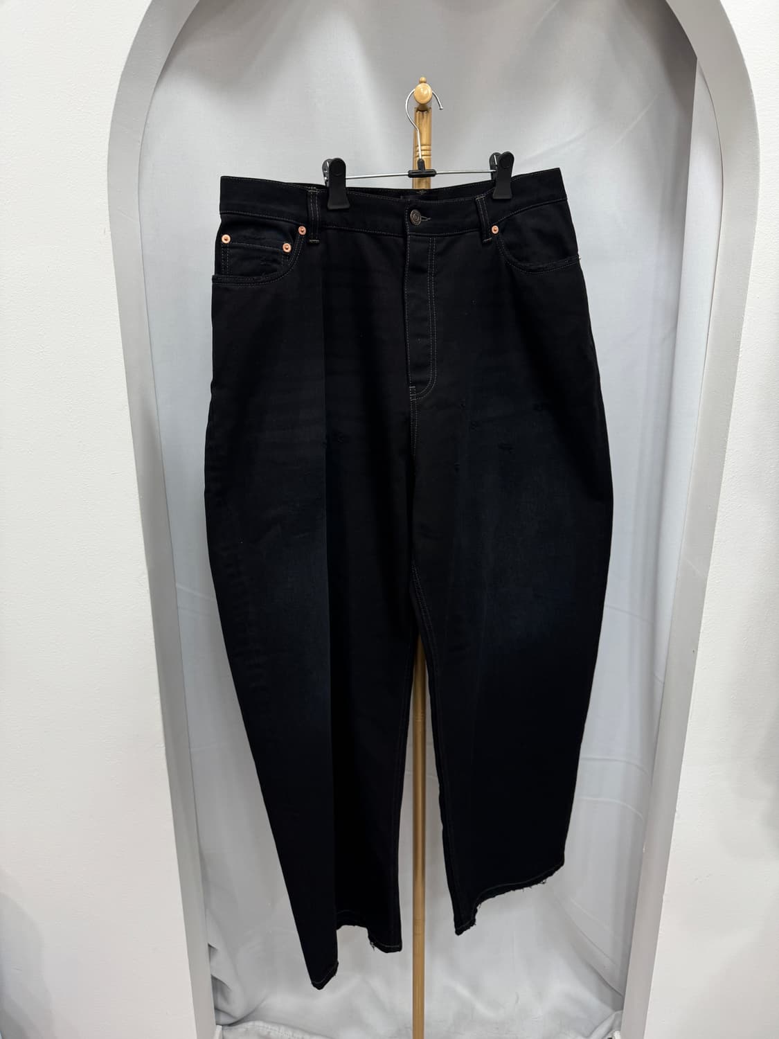 발렌시아가 라지배기 데님팬츠 M  상품이미지1