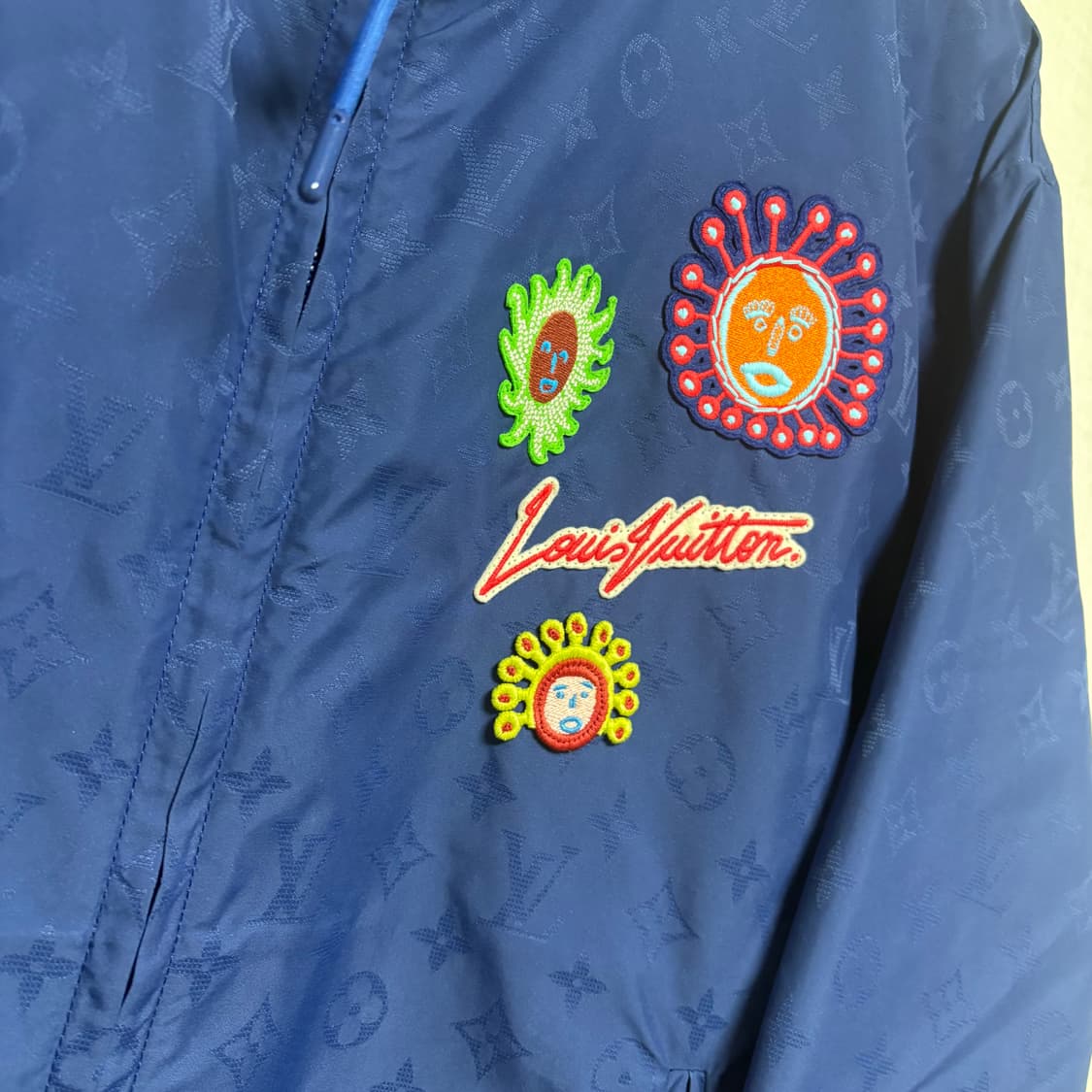 [52/백화점판/새상품급] 루이비통 쿠사마 바람막이 상품이미지2